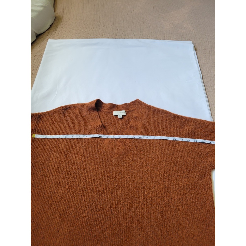 Free Assembly V-Neck Women's Sweater Knit Long Sleeves Orange/ Rust Size XL - Picture 10 of 11